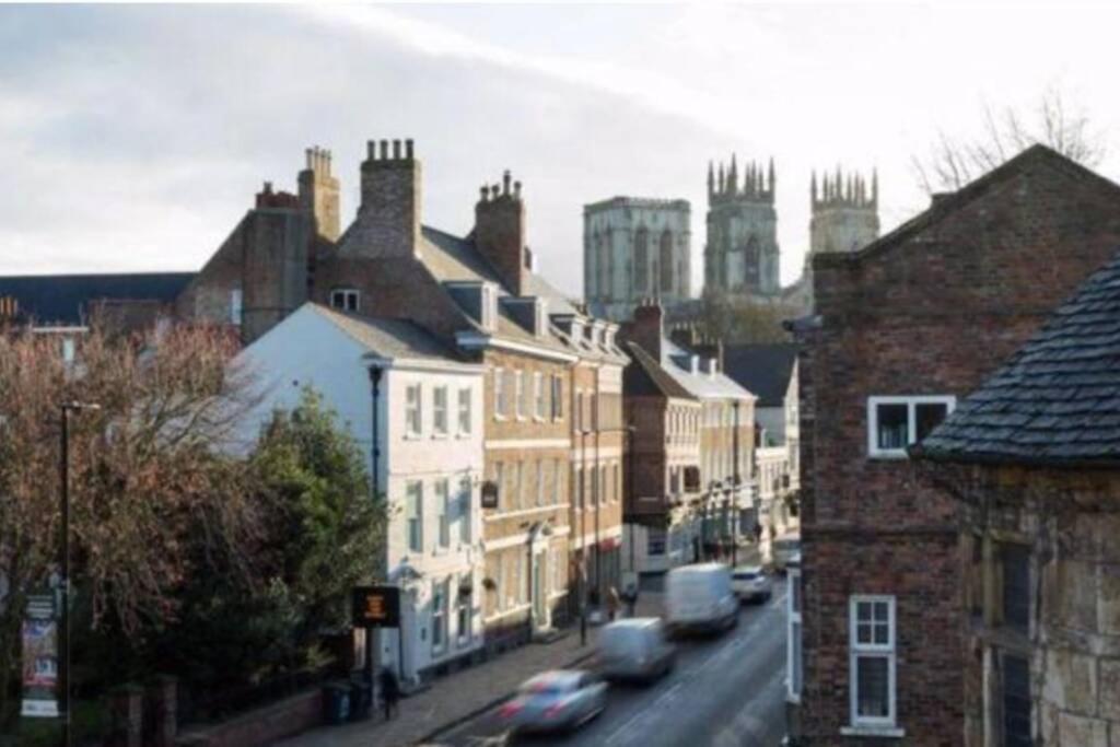 Bootham House Apartment-Close To The Minster York Bagian luar foto
